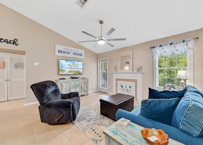Charming With Luxe Amenities Less Than 10 Minutes From The *
